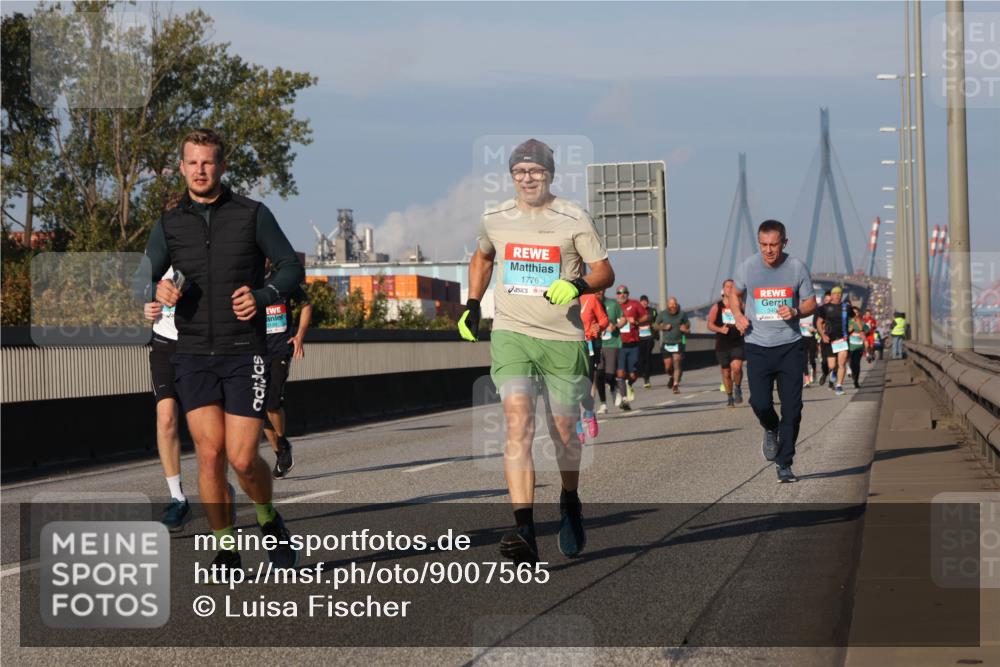 03.10.2025 - Köhlbrandbrückenlauf Luisa Fischer http://msf.ph/oto/9007565 03.10.2025 10:49:20 Position 3 3139, 1776 meine-sportfotos.de