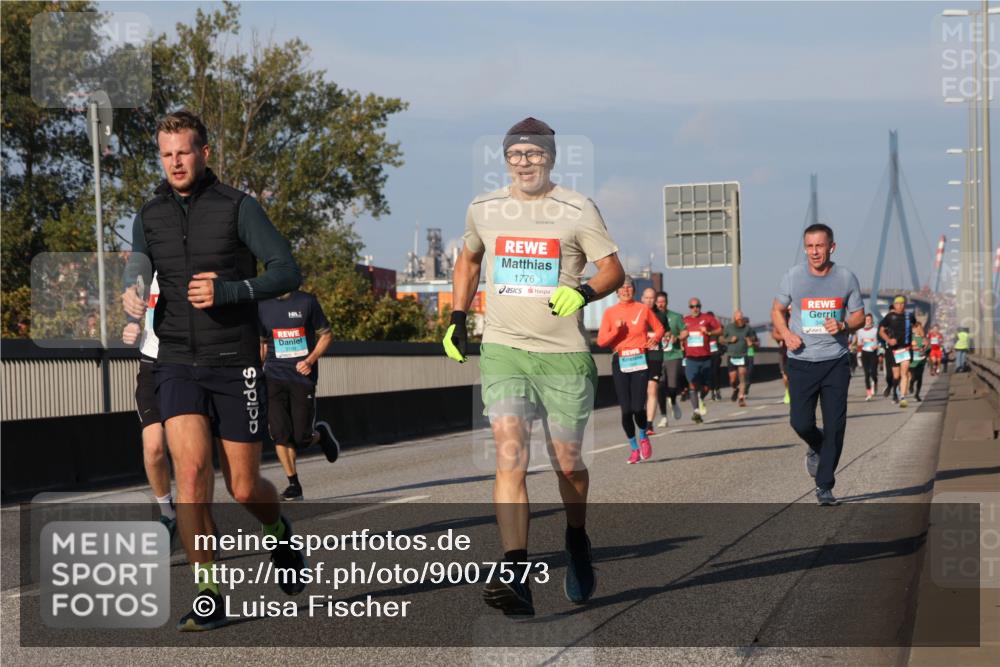 03.10.2025 - Köhlbrandbrückenlauf Luisa Fischer http://msf.ph/oto/9007573 03.10.2025 10:49:20 Position 3 1776 meine-sportfotos.de