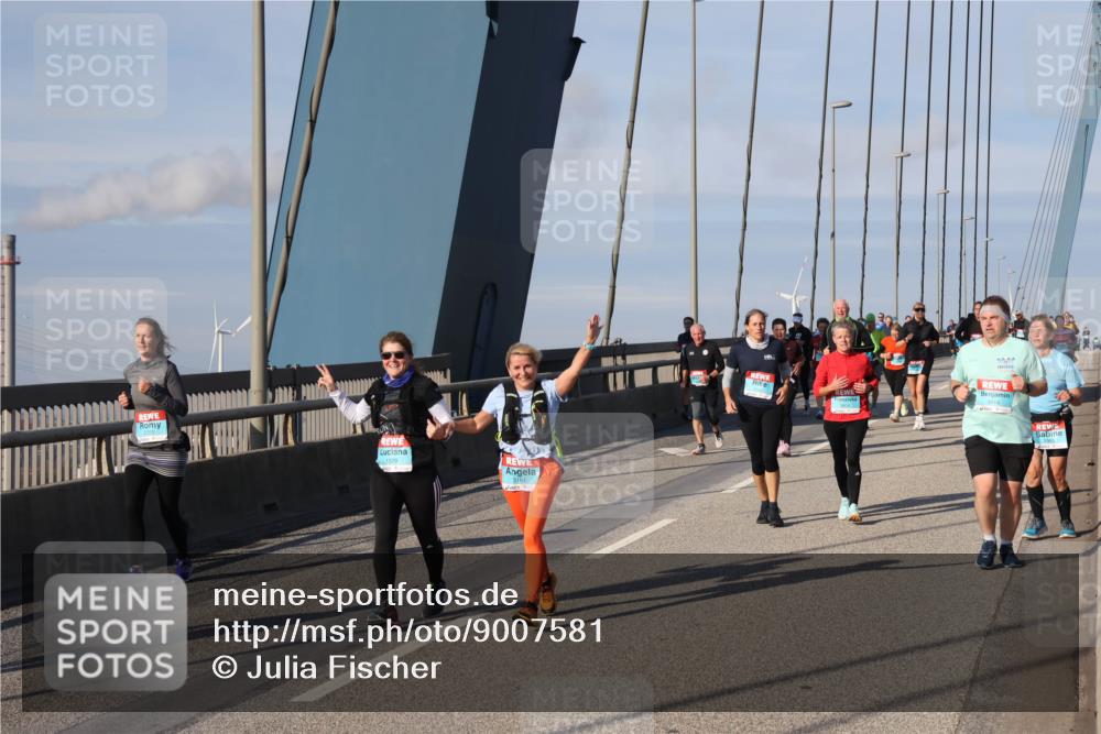 03.10.2025 - Köhlbrandbrückenlauf Julia Fischer http://msf.ph/oto/9007581 03.10.2025 10:00:26 Position 2 3161, 20, 00 meine-sportfotos.de