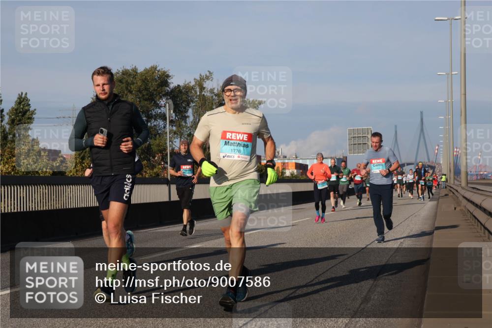 03.10.2025 - Köhlbrandbrückenlauf Luisa Fischer http://msf.ph/oto/9007586 03.10.2025 10:49:21 Position 3 1776 meine-sportfotos.de