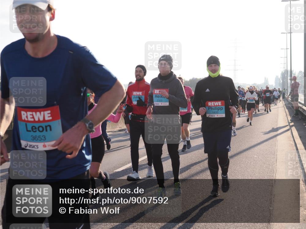 03.10.2025 - Köhlbrandbrückenlauf Fabian Wolf http://msf.ph/oto/9007592 03.10.2025 09:20:16 Position 3 3653, 32, 2323, 1833 meine-sportfotos.de