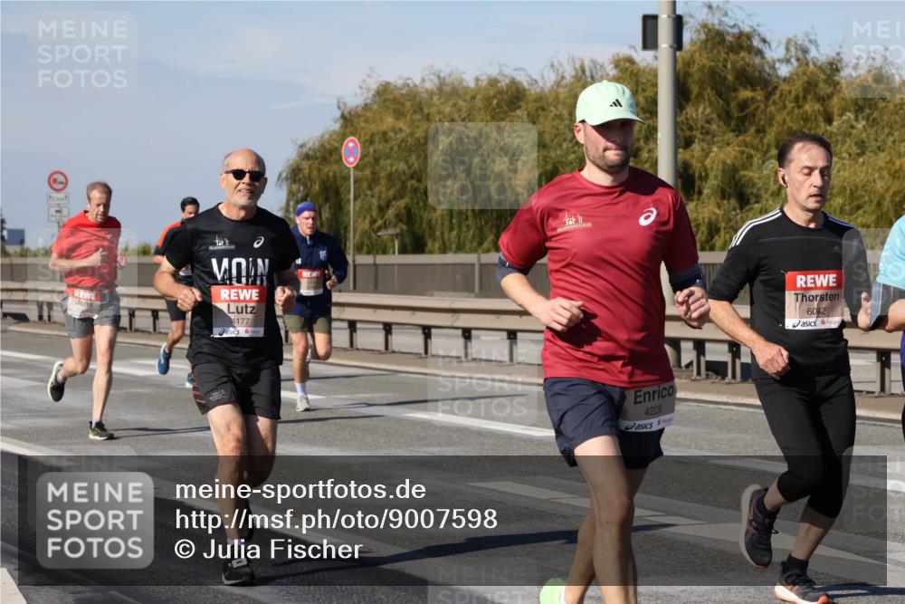 03.10.2025 - Köhlbrandbrückenlauf Julia Fischer http://msf.ph/oto/9007598 03.10.2025 12:47:48 Position 3 4177, 4228, 6042 meine-sportfotos.de