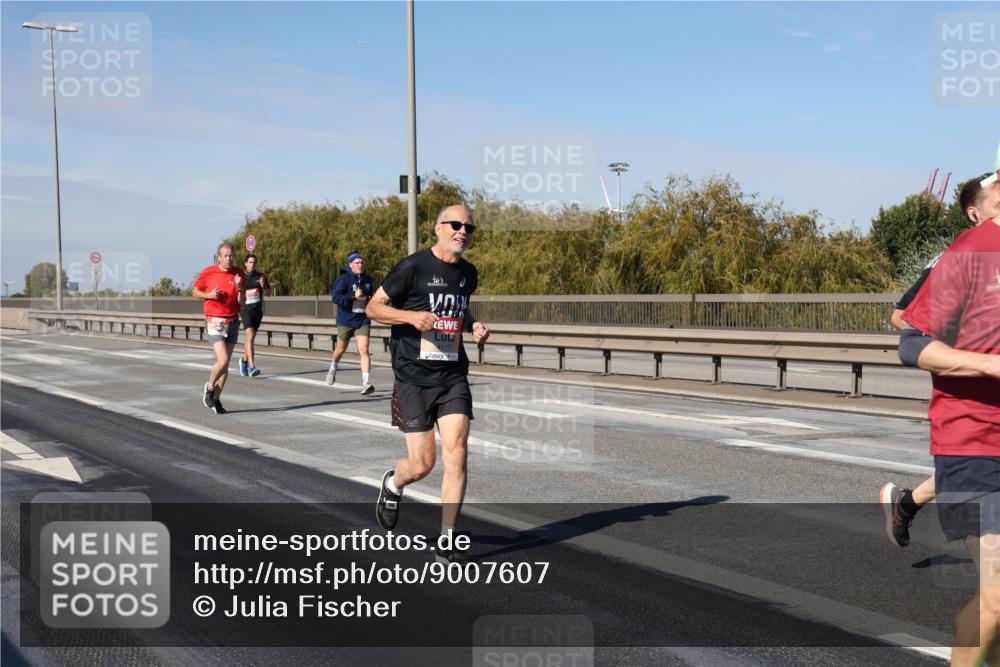 03.10.2025 - Köhlbrandbrückenlauf Julia Fischer http://msf.ph/oto/9007607 03.10.2025 12:47:50 Position 3 4177 meine-sportfotos.de
