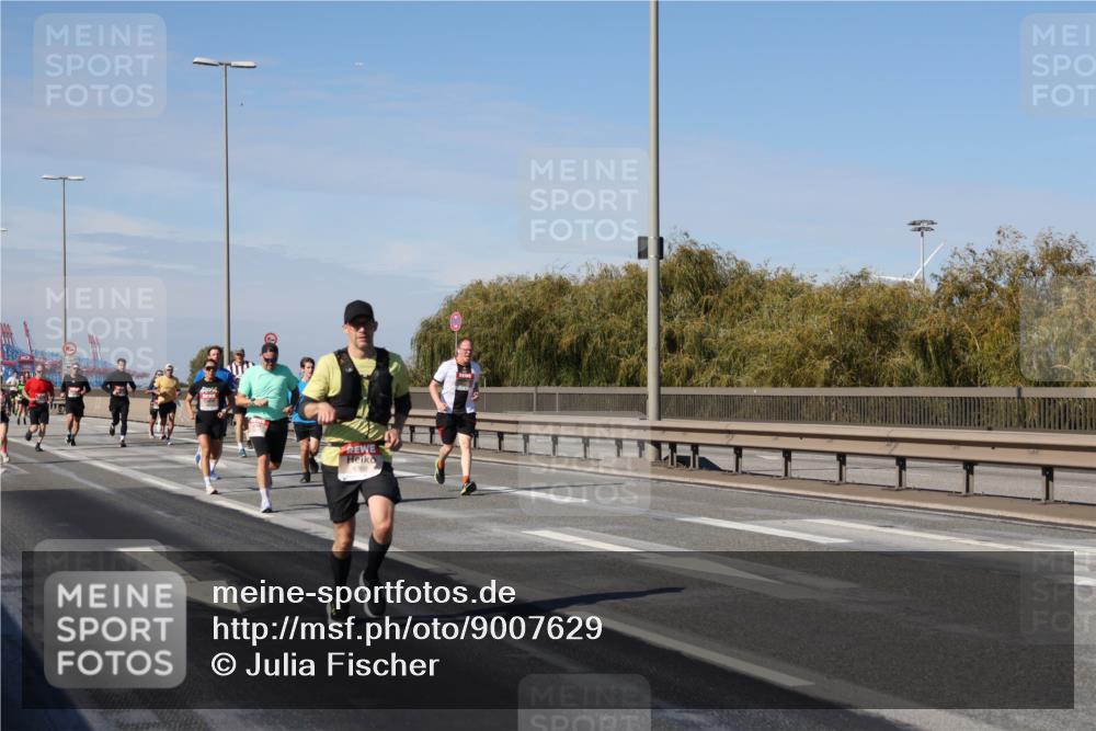 03.10.2025 - Köhlbrandbrückenlauf Julia Fischer http://msf.ph/oto/9007629 03.10.2025 12:48:01 Position 3  meine-sportfotos.de