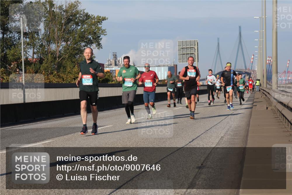 03.10.2025 - Köhlbrandbrückenlauf Luisa Fischer http://msf.ph/oto/9007646 03.10.2025 10:49:26 Position 3 1493 meine-sportfotos.de