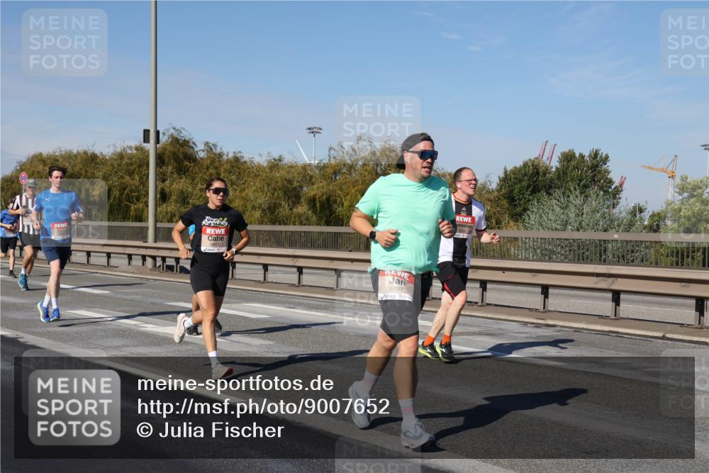 03.10.2025 - Köhlbrandbrückenlauf Julia Fischer http://msf.ph/oto/9007652 03.10.2025 12:48:05 Position 3 6601, 6707 meine-sportfotos.de