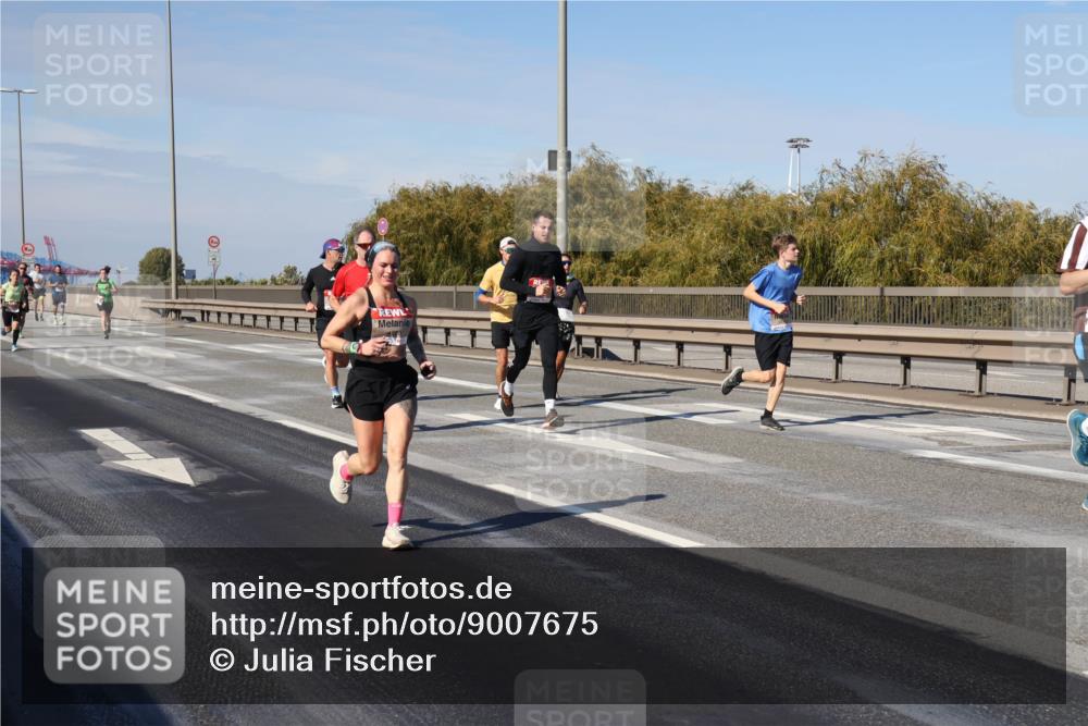 03.10.2025 - Köhlbrandbrückenlauf Julia Fischer http://msf.ph/oto/9007675 03.10.2025 12:48:08 Position 3  meine-sportfotos.de