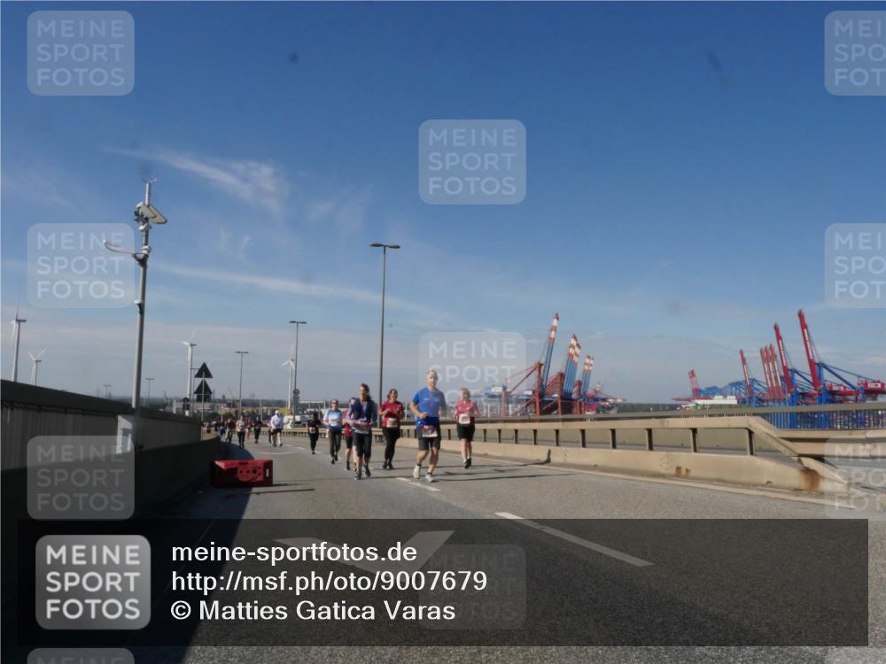 03.10.2025 - Köhlbrandbrückenlauf Matties Gatica Varas http://msf.ph/oto/9007679 03.10.2025 13:03:17 Position 2  meine-sportfotos.de