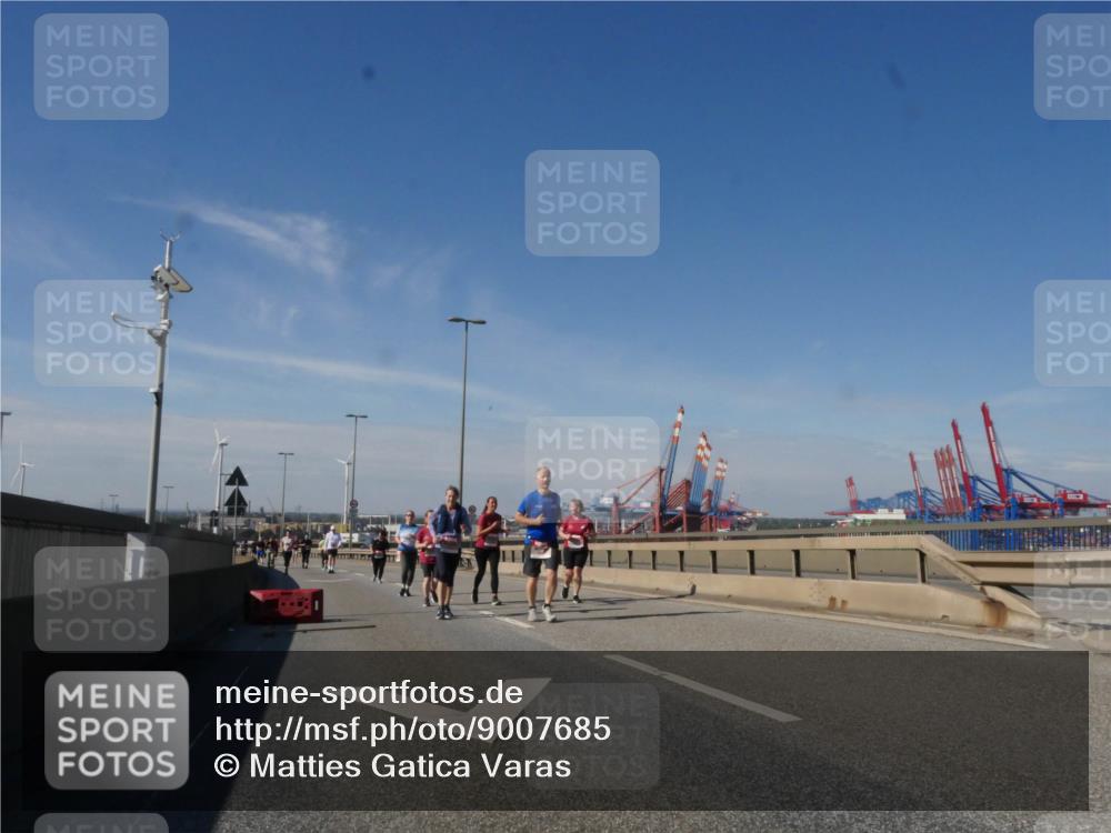 03.10.2025 - Köhlbrandbrückenlauf Matties Gatica Varas http://msf.ph/oto/9007685 03.10.2025 13:03:18 Position 2  meine-sportfotos.de