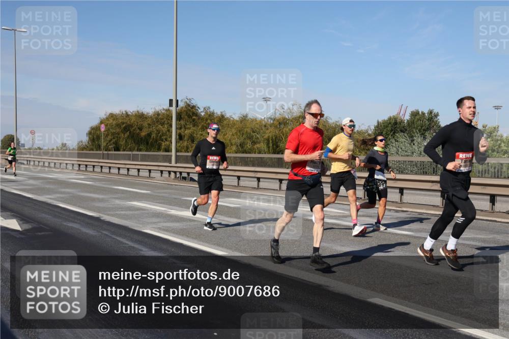 03.10.2025 - Köhlbrandbrückenlauf Julia Fischer http://msf.ph/oto/9007686 03.10.2025 12:48:11 Position 3  meine-sportfotos.de