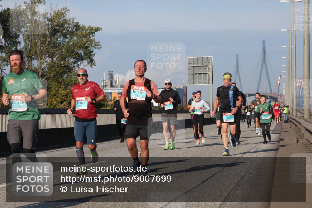 03.10.2025 - Köhlbrandbrückenlauf Luisa Fischer http://msf.ph/oto/9007699 03.10.2025 10:49:29 Position 3 1105, 2995, 1274 meine-sportfotos.de