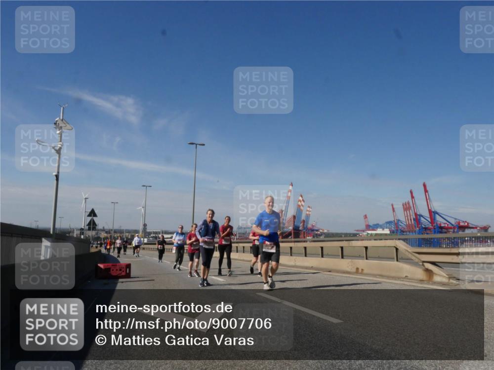03.10.2025 - Köhlbrandbrückenlauf Matties Gatica Varas http://msf.ph/oto/9007706 03.10.2025 13:03:19 Position 2  meine-sportfotos.de