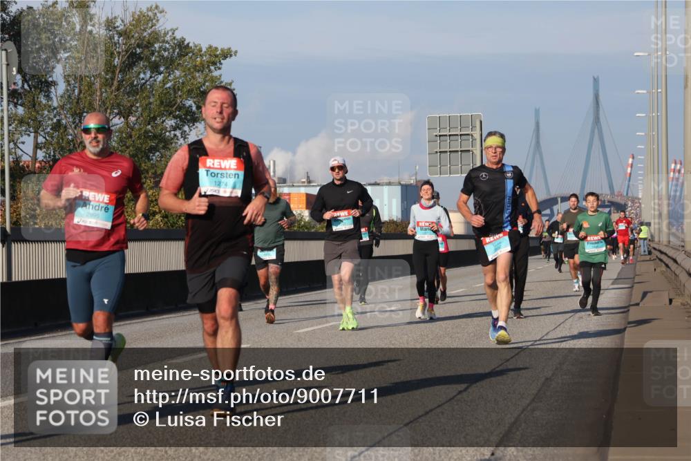 03.10.2025 - Köhlbrandbrückenlauf Luisa Fischer http://msf.ph/oto/9007711 03.10.2025 10:49:30 Position 3 2995, 1274 meine-sportfotos.de