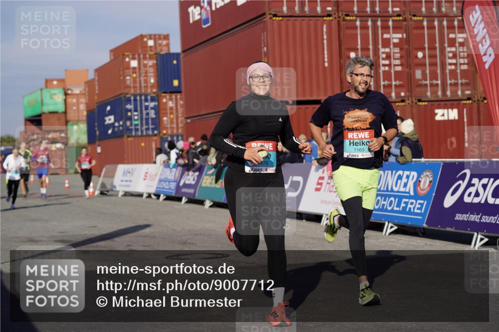 03.10.2025 - Köhlbrandbrückenlauf Michael Burmester http://msf.ph/oto/9007712 03.10.2025 10:09:15 Ziel 1163, 1250, 1369, 1391, 1419, 1478, 1600, 1742, 1805, 1901, 3743 meine-sportfotos.de
