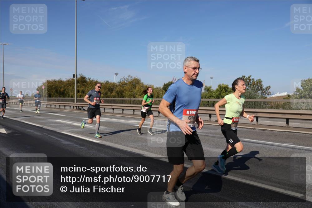 03.10.2025 - Köhlbrandbrückenlauf Julia Fischer http://msf.ph/oto/9007717 03.10.2025 12:48:18 Position 3 428 meine-sportfotos.de