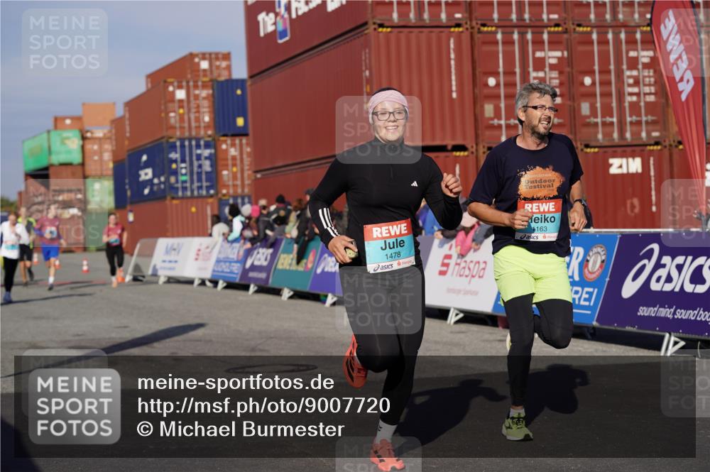 03.10.2025 - Köhlbrandbrückenlauf Michael Burmester http://msf.ph/oto/9007720 03.10.2025 10:09:15 Ziel 1163, 1250, 1369, 1391, 1419, 1478, 1600, 1742, 1805, 1901, 3743 meine-sportfotos.de