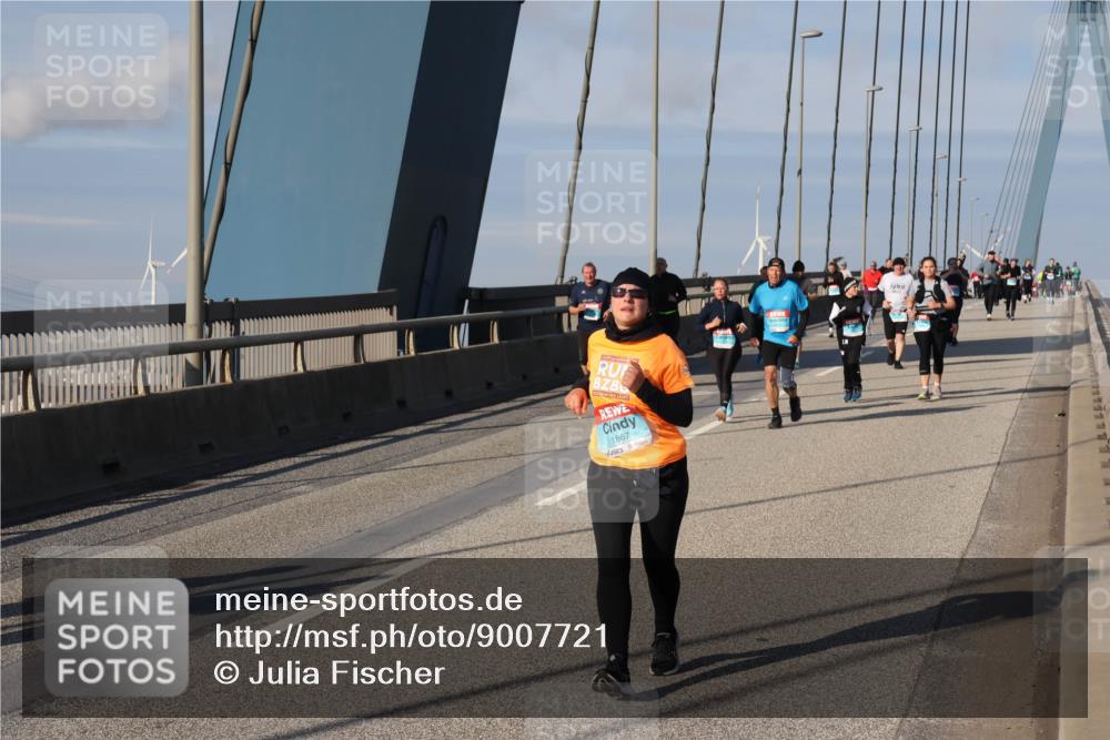 03.10.2025 - Köhlbrandbrückenlauf Julia Fischer http://msf.ph/oto/9007721 03.10.2025 10:00:53 Position 2 1867 meine-sportfotos.de
