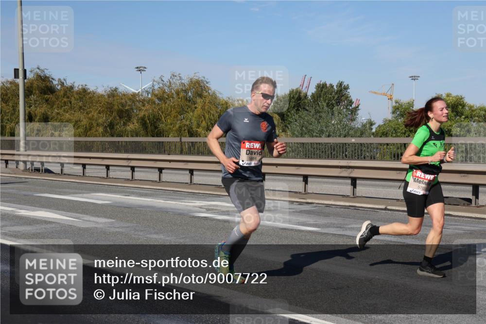 03.10.2025 - Köhlbrandbrückenlauf Julia Fischer http://msf.ph/oto/9007722 03.10.2025 12:48:19 Position 3 5664, 5703 meine-sportfotos.de