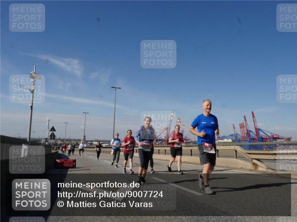 03.10.2025 - Köhlbrandbrückenlauf Matties Gatica Varas http://msf.ph/oto/9007724 03.10.2025 13:03:21 Position 2  meine-sportfotos.de