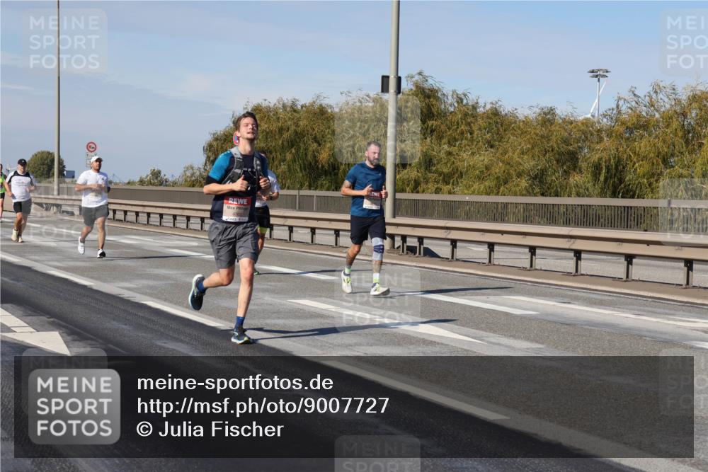 03.10.2025 - Köhlbrandbrückenlauf Julia Fischer http://msf.ph/oto/9007727 03.10.2025 12:48:20 Position 3  meine-sportfotos.de