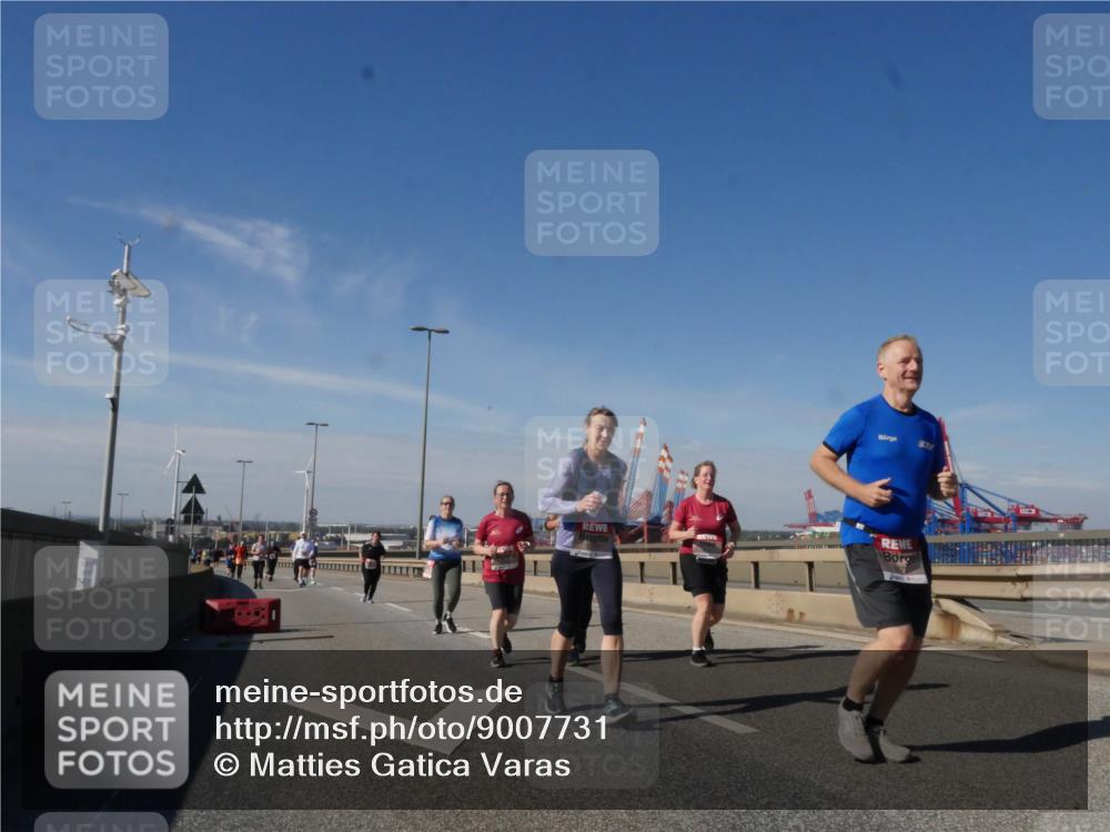 03.10.2025 - Köhlbrandbrückenlauf Matties Gatica Varas http://msf.ph/oto/9007731 03.10.2025 13:03:21 Position 2 1111 meine-sportfotos.de