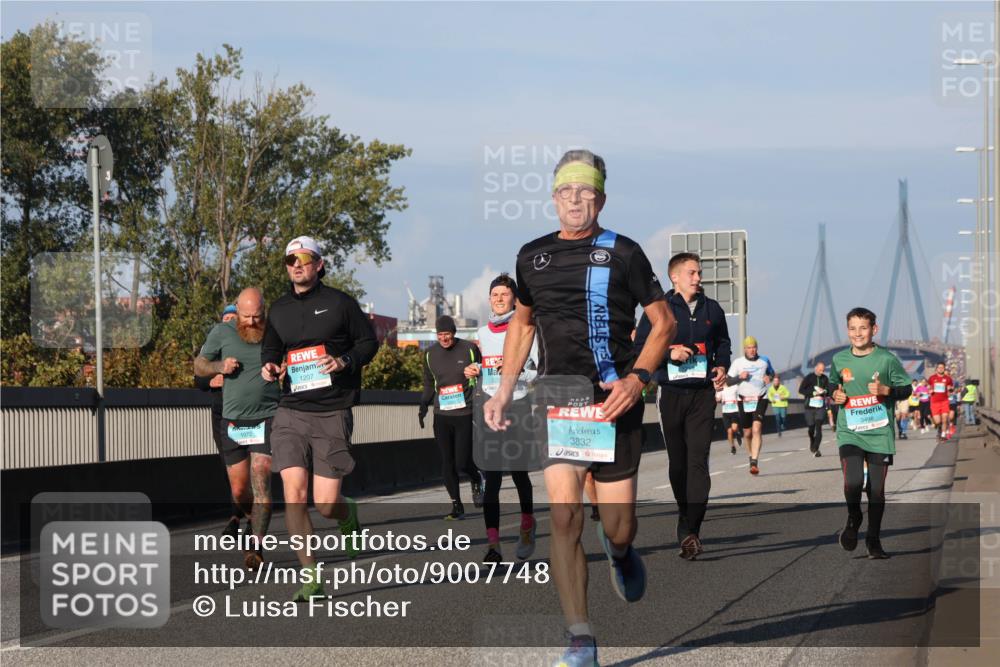 03.10.2025 - Köhlbrandbrückenlauf Luisa Fischer http://msf.ph/oto/9007748 03.10.2025 10:49:33 Position 3 3832 meine-sportfotos.de