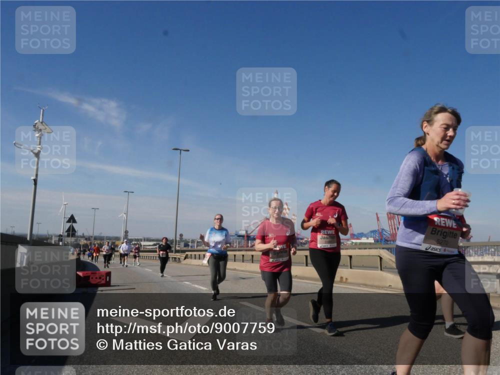 03.10.2025 - Köhlbrandbrückenlauf Matties Gatica Varas http://msf.ph/oto/9007759 03.10.2025 13:03:23 Position 2 5270 meine-sportfotos.de