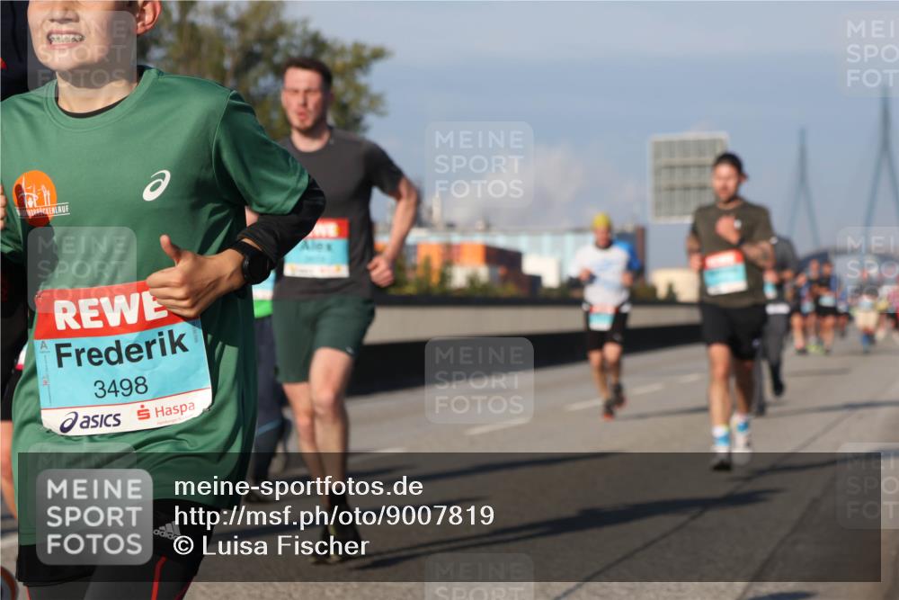 03.10.2025 - Köhlbrandbrückenlauf Luisa Fischer http://msf.ph/oto/9007819 03.10.2025 10:49:37 Position 3 40, 3498 meine-sportfotos.de