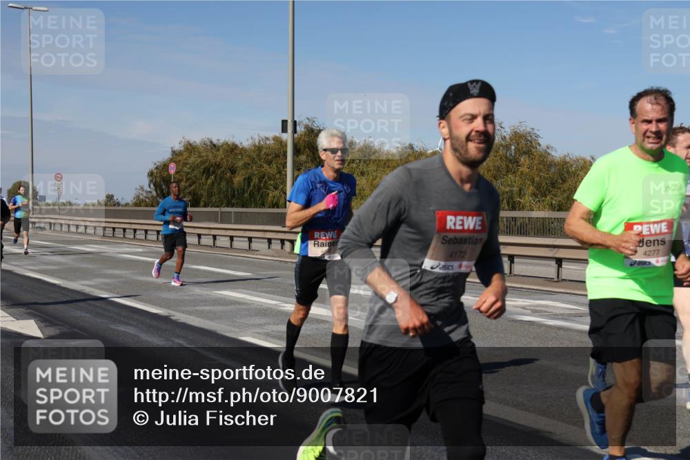 03.10.2025 - Köhlbrandbrückenlauf Julia Fischer http://msf.ph/oto/9007821 03.10.2025 12:48:34 Position 3 4172, 4277 meine-sportfotos.de