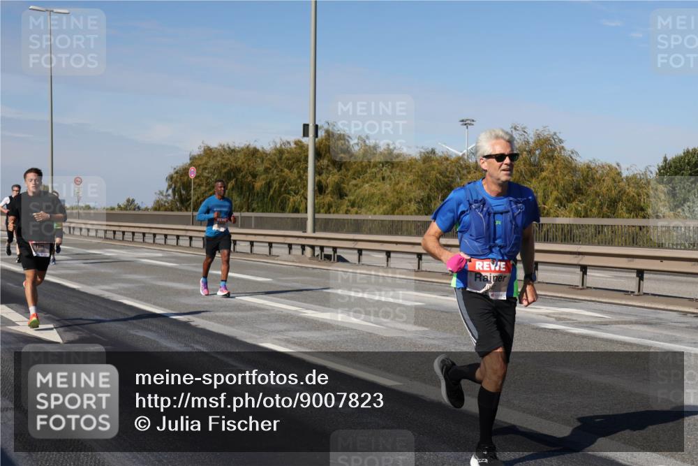 03.10.2025 - Köhlbrandbrückenlauf Julia Fischer http://msf.ph/oto/9007823 03.10.2025 12:48:34 Position 3  meine-sportfotos.de