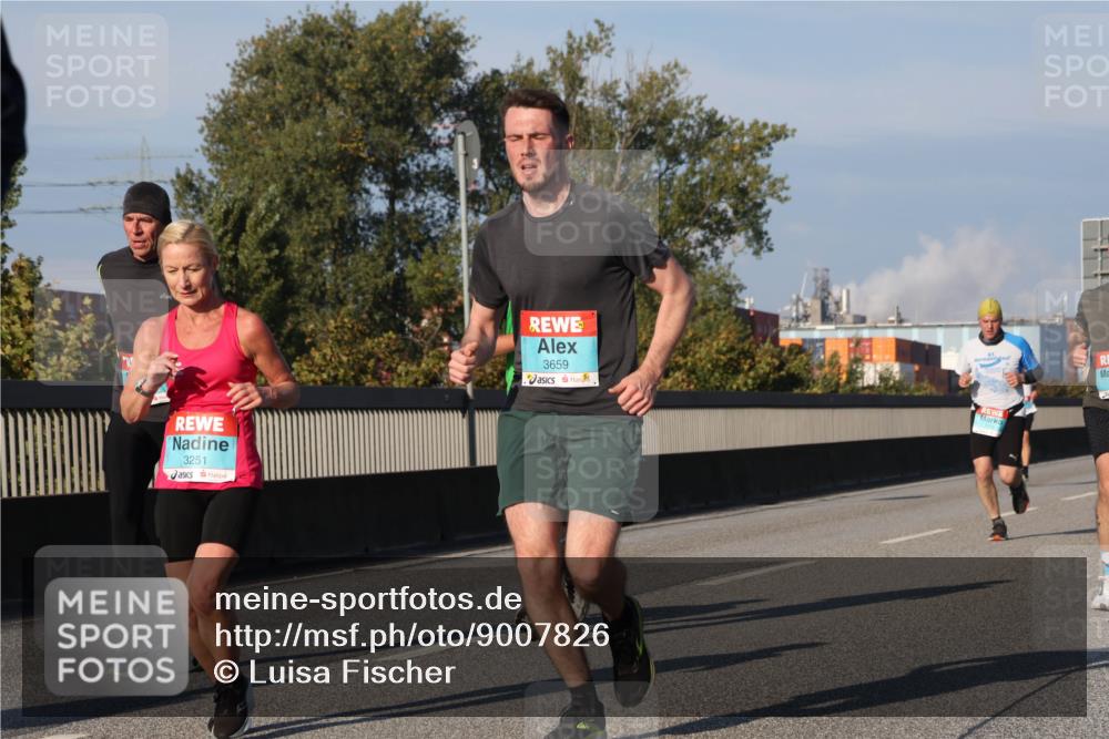 03.10.2025 - Köhlbrandbrückenlauf Luisa Fischer http://msf.ph/oto/9007826 03.10.2025 10:49:38 Position 3 3251, 3659 meine-sportfotos.de