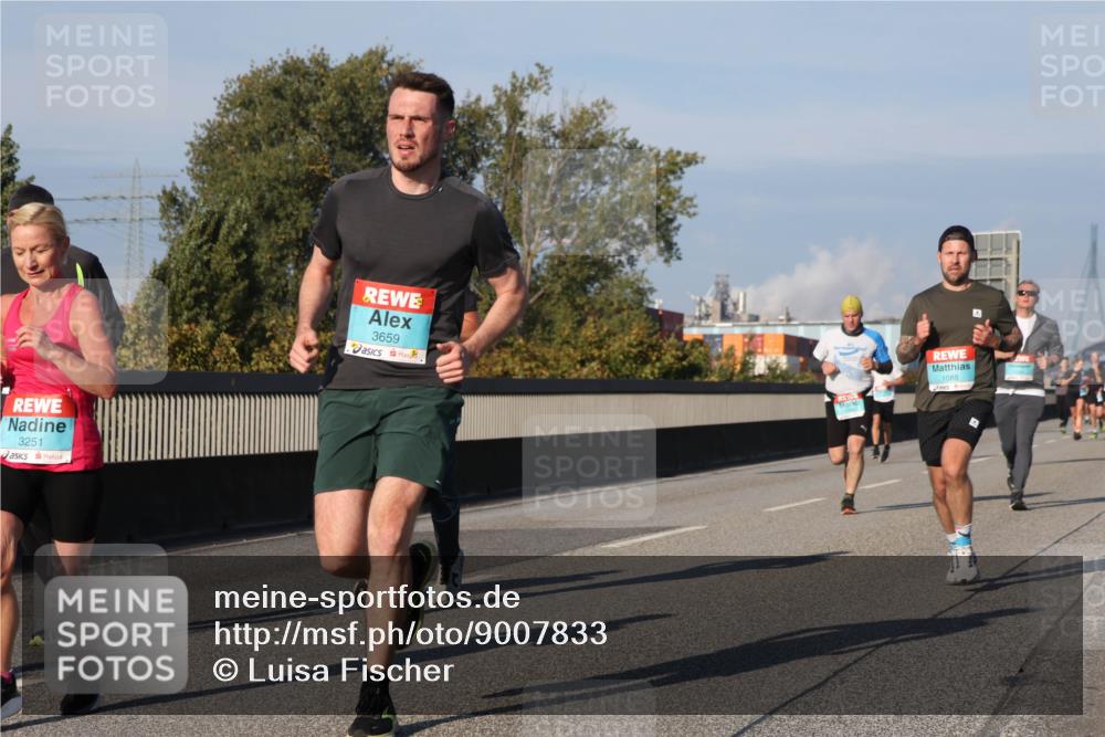 03.10.2025 - Köhlbrandbrückenlauf Luisa Fischer http://msf.ph/oto/9007833 03.10.2025 10:49:38 Position 3 3251, 3659, 1088 meine-sportfotos.de