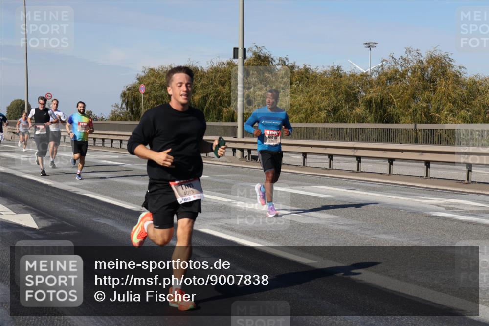 03.10.2025 - Köhlbrandbrückenlauf Julia Fischer http://msf.ph/oto/9007838 03.10.2025 12:48:36 Position 3 4073 meine-sportfotos.de