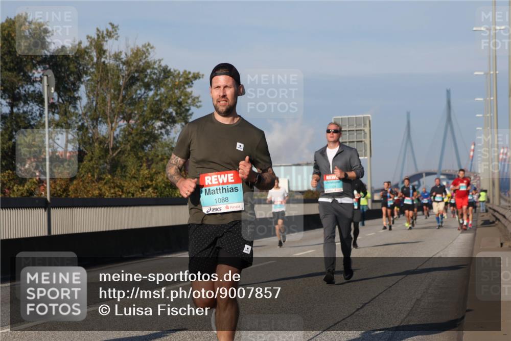 03.10.2025 - Köhlbrandbrückenlauf Luisa Fischer http://msf.ph/oto/9007857 03.10.2025 10:49:40 Position 3 1088 meine-sportfotos.de