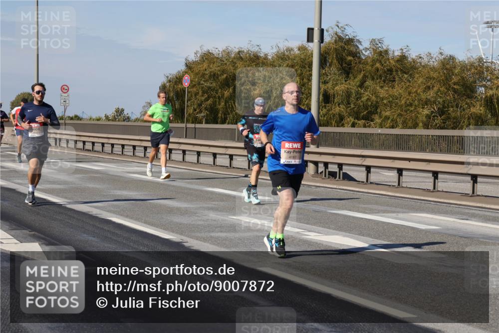 03.10.2025 - Köhlbrandbrückenlauf Julia Fischer http://msf.ph/oto/9007872 03.10.2025 12:48:45 Position 3 4187 meine-sportfotos.de