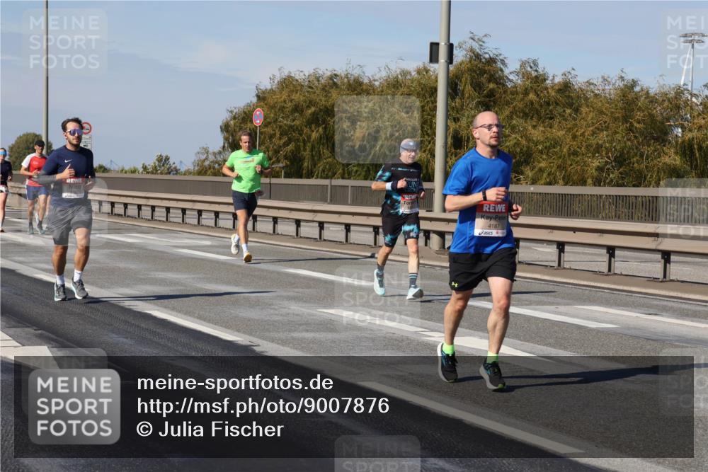 03.10.2025 - Köhlbrandbrückenlauf Julia Fischer http://msf.ph/oto/9007876 03.10.2025 12:48:45 Position 3 4187 meine-sportfotos.de