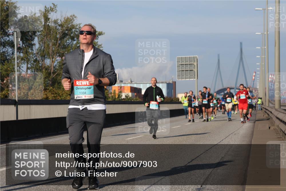 03.10.2025 - Köhlbrandbrückenlauf Luisa Fischer http://msf.ph/oto/9007903 03.10.2025 10:49:42 Position 3 1334 meine-sportfotos.de