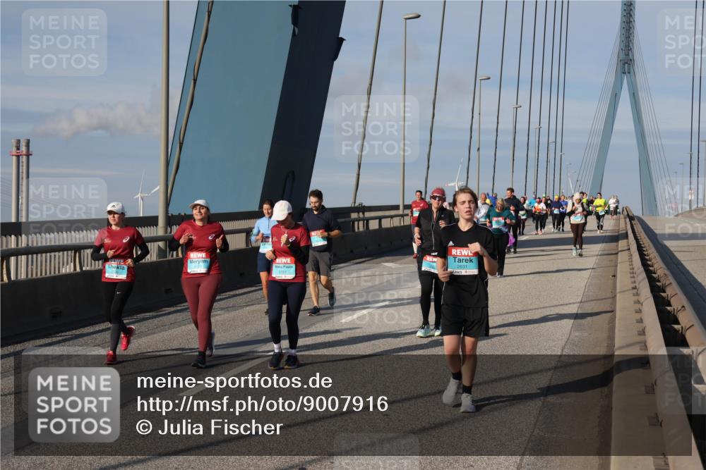 03.10.2025 - Köhlbrandbrückenlauf Julia Fischer http://msf.ph/oto/9007916 03.10.2025 10:01:58 Position 2 2727, 2631 meine-sportfotos.de