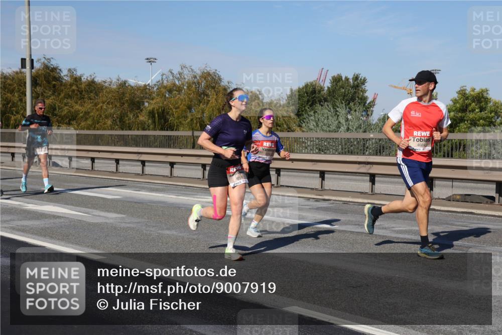 03.10.2025 - Köhlbrandbrückenlauf Julia Fischer http://msf.ph/oto/9007919 03.10.2025 12:48:54 Position 3 4024, 4258 meine-sportfotos.de
