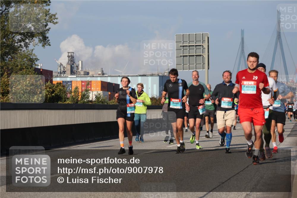 03.10.2025 - Köhlbrandbrückenlauf Luisa Fischer http://msf.ph/oto/9007978 03.10.2025 10:49:48 Position 3 19, 3521 meine-sportfotos.de