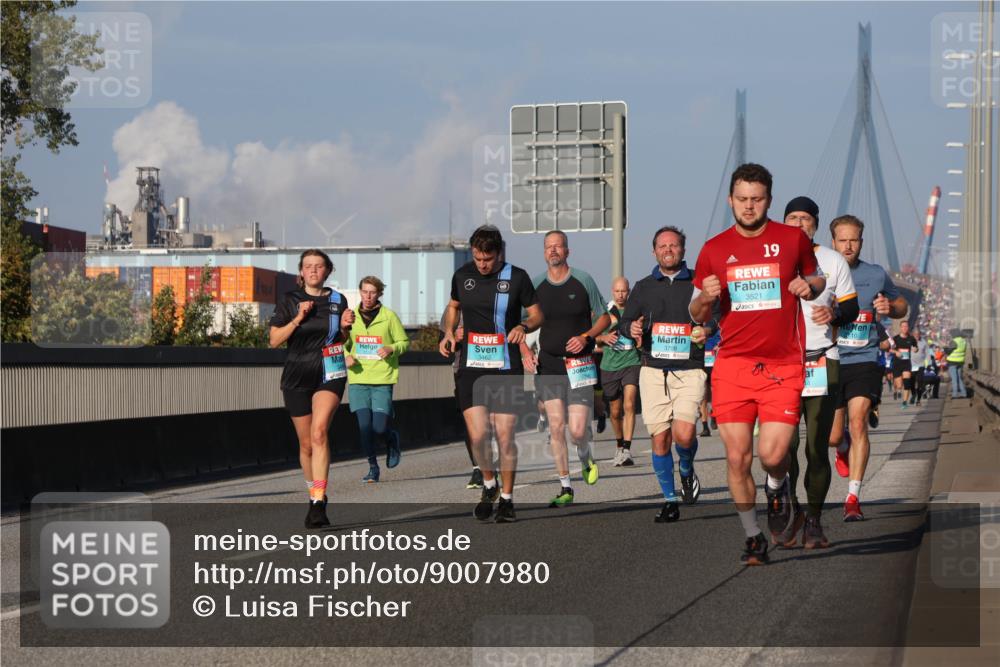 03.10.2025 - Köhlbrandbrückenlauf Luisa Fischer http://msf.ph/oto/9007980 03.10.2025 10:49:48 Position 3 1500, 0, 3462, 1056, 3708, 19, 3521 meine-sportfotos.de