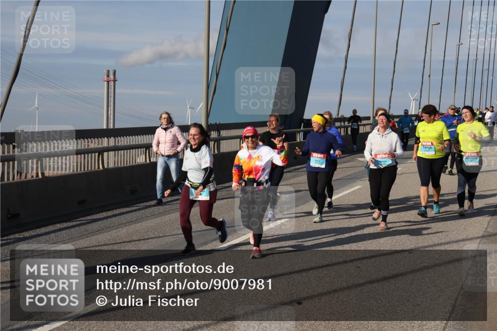 03.10.2025 - Köhlbrandbrückenlauf Julia Fischer http://msf.ph/oto/9007981 03.10.2025 10:02:14 Position 2  meine-sportfotos.de