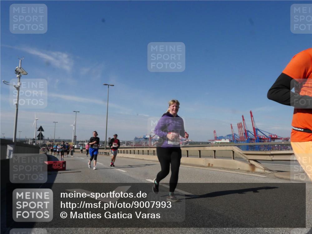 03.10.2025 - Köhlbrandbrückenlauf Matties Gatica Varas http://msf.ph/oto/9007993 03.10.2025 13:03:44 Position 2  meine-sportfotos.de