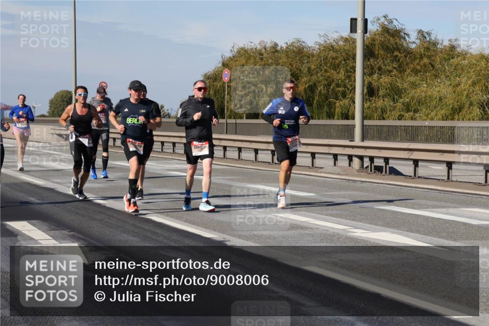03.10.2025 - Köhlbrandbrückenlauf Julia Fischer http://msf.ph/oto/9008006 03.10.2025 12:49:15 Position 3  meine-sportfotos.de
