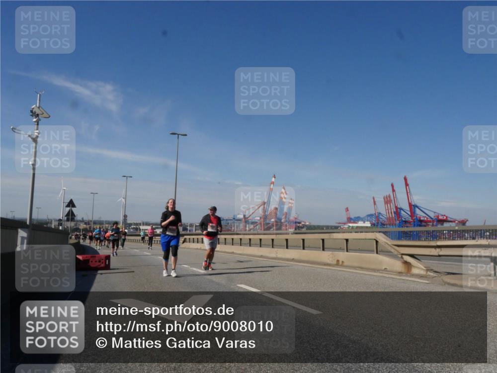 03.10.2025 - Köhlbrandbrückenlauf Matties Gatica Varas http://msf.ph/oto/9008010 03.10.2025 13:03:46 Position 2  meine-sportfotos.de