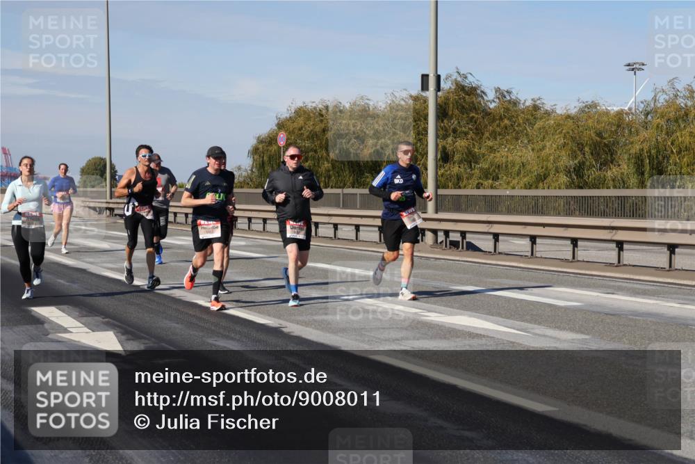 03.10.2025 - Köhlbrandbrückenlauf Julia Fischer http://msf.ph/oto/9008011 03.10.2025 12:49:16 Position 3 6461 meine-sportfotos.de