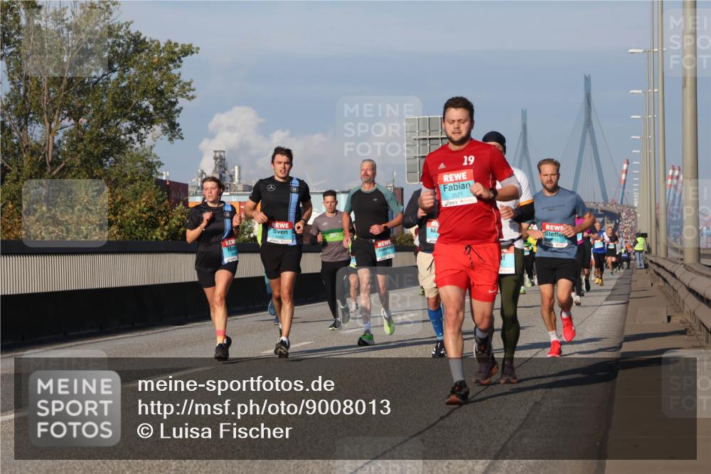 03.10.2025 - Köhlbrandbrückenlauf Luisa Fischer http://msf.ph/oto/9008013 03.10.2025 10:49:50 Position 3 19, 3521 meine-sportfotos.de