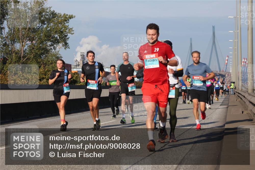 03.10.2025 - Köhlbrandbrückenlauf Luisa Fischer http://msf.ph/oto/9008028 03.10.2025 10:49:51 Position 3 3462, 19, 3521, 3710 meine-sportfotos.de
