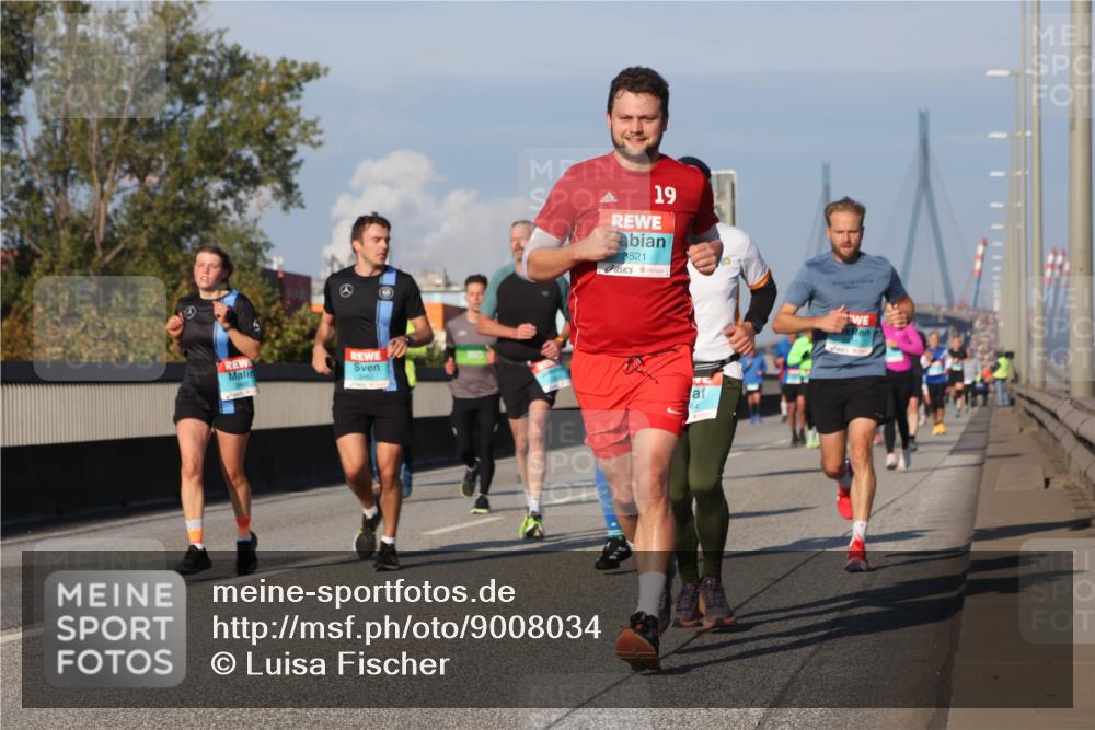 03.10.2025 - Köhlbrandbrückenlauf Luisa Fischer http://msf.ph/oto/9008034 03.10.2025 10:49:51 Position 3 19, 8521, 5, 44, 14 meine-sportfotos.de