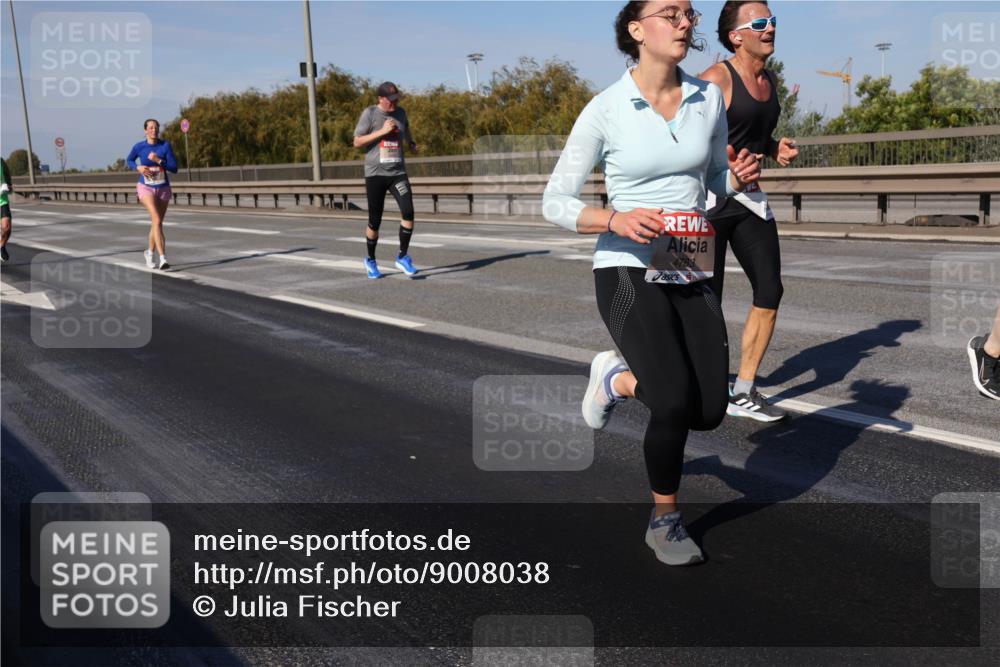 03.10.2025 - Köhlbrandbrückenlauf Julia Fischer http://msf.ph/oto/9008038 03.10.2025 12:49:20 Position 3 4783 meine-sportfotos.de